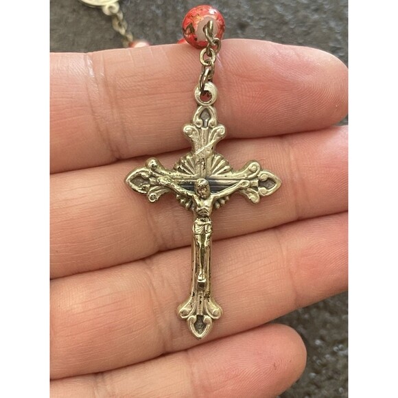 Vintage Red Bead Rosary Crucifix Pope Benedict XVI Silver Tone Catholic Prayer - Picture 2 of 11